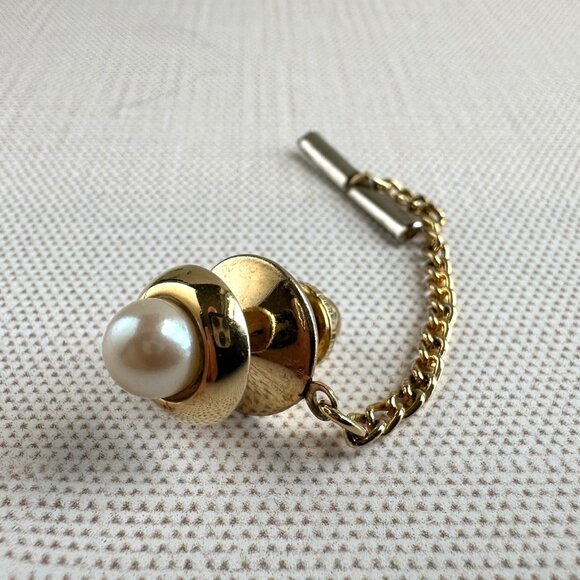 Mens Gold Tone Tie Tack With Faux Pearl & Chain Accent - Picture 2 of 5